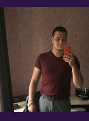 Мастер по оклейке обоев, грузчик Александр Игоревич Билянов