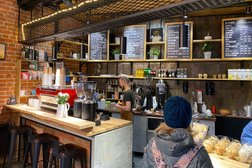 Кофейня Long berry coffee, с рейтингом 3.7 - находится по адресу Калининградская область, Зеленоградск, Крымская, 3а 