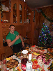 Благоустройство территории, грузчик Иван Николаевич Петров