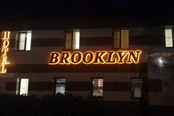 Brooklyn, с рейтингом 3 - находится по адресу Киров, Проезжая, 39 