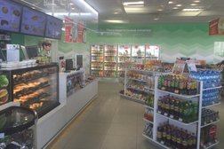 Автозаправка Татнефть, с рейтингом 4 - находится по адресу Московская область, пос. Битца, Варшавское шоссе 21 километр, вл1Б 