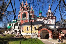 Саввино-Сторожевский Ставропигиальный Мужской Монастырь, с рейтингом 3.9 - находится по адресу Московская область, Звенигород, Ратехинское шоссе, вл8 