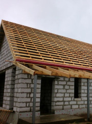 Отделочник, плотник Виталий Александрович Шиханцов