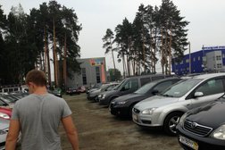 Мультибрендовый дилерский центр Грузомолл, с рейтингом 3 - находится по адресу Свердловская область, Березовский, Берёзовский тракт, 9 