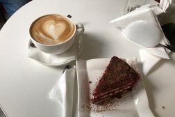 Кофейня Bellini, с рейтингом 4 - находится по адресу Алматы, Ауэзова, 130 