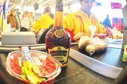 Гипермаркет Магнит Семейный, с рейтингом 2.5 - находится по адресу Челябинская область, Миасс, 8 Марта, 161а 