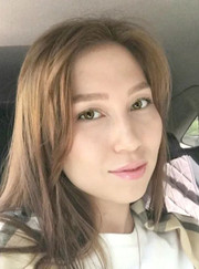 Преподаватель казахского языка, преподаватель английского языка Сабина Болатовна Джуматаева