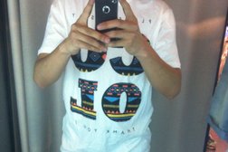 Магазин одежды и аксессуаров NewYorker, с рейтингом 4.2 - находится по адресу Алматы, Розыбакиева, 247а 