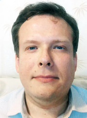 Преподаватель английского языка, преподаватель истории Денис Дмитриевич Мартыненков