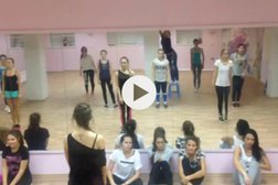 Студия танца и фитнеса Chicago, с рейтингом 4.3 - находится по адресу Владивосток, улица 40 лет ВЛКСМ, 21 