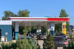 Роснефть, с рейтингом 4 - находится по адресу Великий Новгород, проспект Мира, 33 