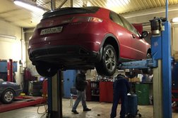 Автосервис ЕвроАвто, с рейтингом 3.8 - находится по адресу Санкт-Петербург, Поселковая улица, 1 лит Б 