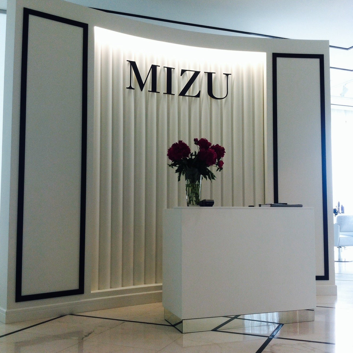 Салон мизу. Салон мизу. Салон мизу. Парикмахерские свободный. Тюмень улица 50 лет октября 57в melanin.