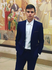 Преподаватель английского языка, преподаватель математики Антон Евгеньевич Емельянов