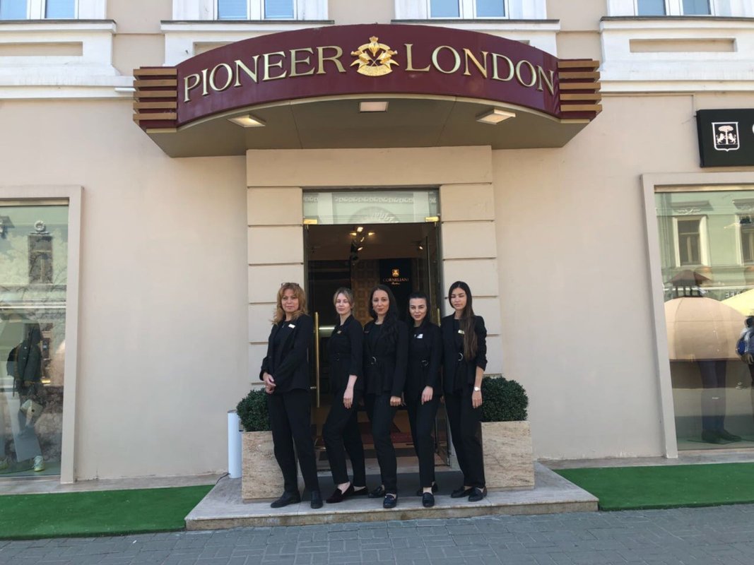 Магазин Pioneer London, Баумана, 38 - Афиша