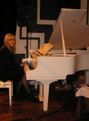 Певец, диджей Александр Михайлович Трущенко