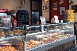 Сеть французских пекарен и кофеен La Tartine, с рейтингом 3.8 - находится по адресу Алматы, Розыбакиева, 263 