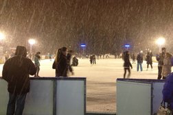 Ледовый каток Golden way, с рейтингом 4 - находится по адресу Калининград, проспект Победы, 1 к5 