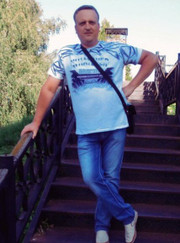 Вязальщица, вышивальщица Андрей Зубковский