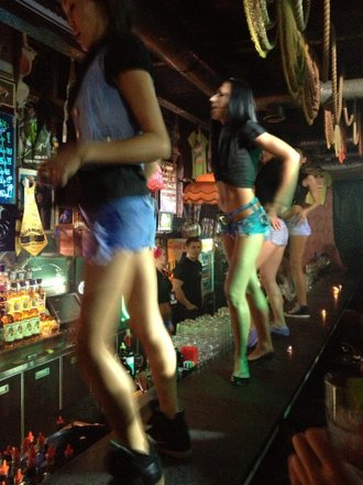 Жалаңаш Натали Мартинестің эротикалық фотосуреттері