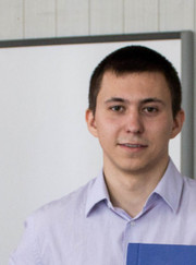 Переводчик, автомеханик Алексей Устюжанин