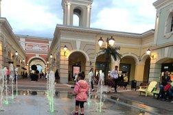 Торговый центр Outlet Village Пулково, с рейтингом 3.5 - находится по адресу Санкт-Петербург, Пулковское шоссе, 60 к1 лит А 