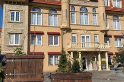Абрау хутор, с рейтингом 5 - находится по адресу Краснодарский край, с. Абрау-Дюрсо, улица Горького, 2а 