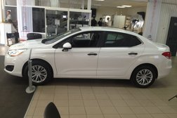 Официальный дилер LADA Норд-Авто, с рейтингом 3.8 - находится по адресу Тверь, улица Коробкова, 5 