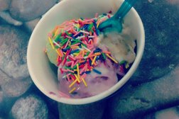 Сеть кафе-мороженое 33 пингвина, с рейтингом 5 - находится по адресу Алматы, Мамыр 1-й микрорайон, 8а 