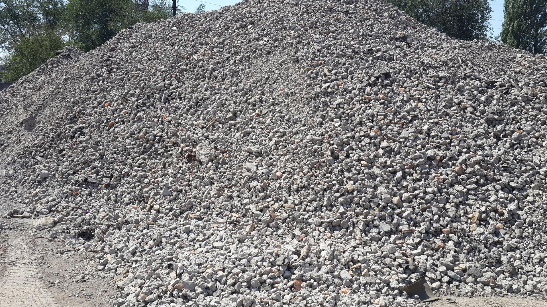 Вторичный щебень фракция 20-40. Щебень бетонный вторичный 5 20. Щебень бетонный вторичный 5 20. Щебень фр 5-20. Дробленый бетон.
