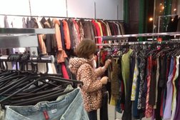 Секонд-хенд Столичный гардероб, с рейтингом 4.7 - находится по адресу Москва, Люблинская улица, 112а 