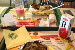 Кафе Крошка картошка, с рейтингом 3.9 - находится по адресу Московская область, Химки, Международный Аэропорт Шереметьево, терминал D 