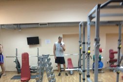 Спортивно-развлекательный центр Радуга, с рейтингом 2.7 - находится по адресу Москва, Щербинка, Юбилейная, 3а 