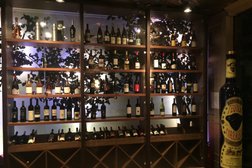 Lounge Bar 29 & Gloria Jean`s Coffees