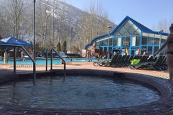 ТАУ-SPA-Cenrte, с рейтингом 2.5 - находится по адресу Алматы, Алмаарасан Ущелье, 1/5 