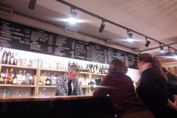 Бар Хроники, с рейтингом 3.8 - находится по адресу Санкт-Петербург, улица Некрасова, 26 