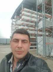 Монтажник окон, мастер по строительству заборов Евгений Филин