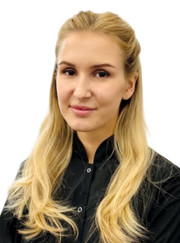 Стоматолог, визажист Марина Алексеевна Лебедева