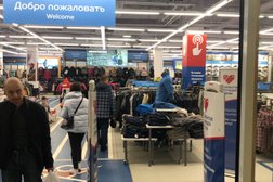 Спортивный магазин Спортмастер, с рейтингом 2.2 - находится по адресу Краснодар, улица им. Володи Головатого, 311 