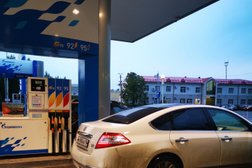 Газпромнефть, с рейтингом 3.5 - находится по адресу Тюменская область, Тобольск, 6-й микрорайон, 72 