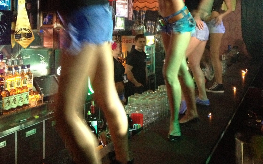 Әйелі шлюха, жеке орыс видеосы