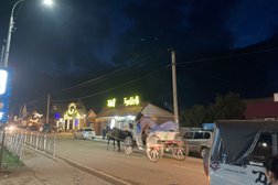 Гостевой дом Архыз арбаз, с рейтингом 4 - находится по адресу Карачаево-Черкесская Республика, с. Архыз, улица Ленина, 8Б 