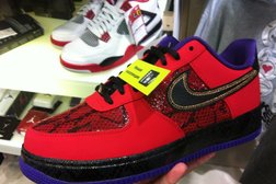 Магазин Overkill, обуви и аксессуаров, с рейтингом 3.8 - находится по адресу Новосибирск, Военная, 5 