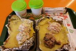 Кафе Крошка картошка, с рейтингом 4.3 - находится по адресу Москва, Семёновская площадь, 1 