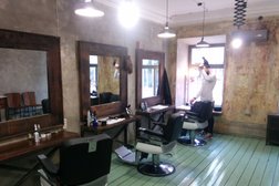 Барбершоп Schegol, с рейтингом 3.7 - находится по адресу Москва, Малый Кисловский переулок, 7 