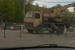 Сеть строительных магазинов Перекресток, с рейтингом 3 - находится по адресу Челябинск, Свердловский проспект, 32а к1 