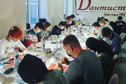 Стоматологическая клиника Дантист, с рейтингом 2.8 - находится по адресу Орск, улица Строителей, 20а 