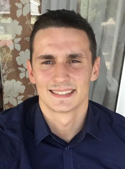 Курьер, выгульщик собак Максим Олегович Кулябин