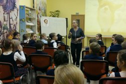 Библиотека им. С.Я. Маршака, с рейтингом 4 - находится по адресу Санкт-Петербург, Бассейная улица, 45 