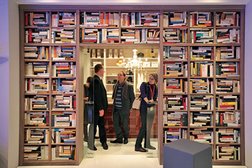 Торгово-офисный центр Спацио, с рейтингом 3.2 - находится по адресу Ростов-на-Дону, Доломановский переулок, 55а 